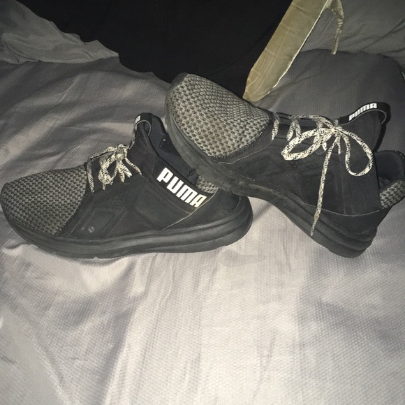 Puma shoes - Picture 1 of 1